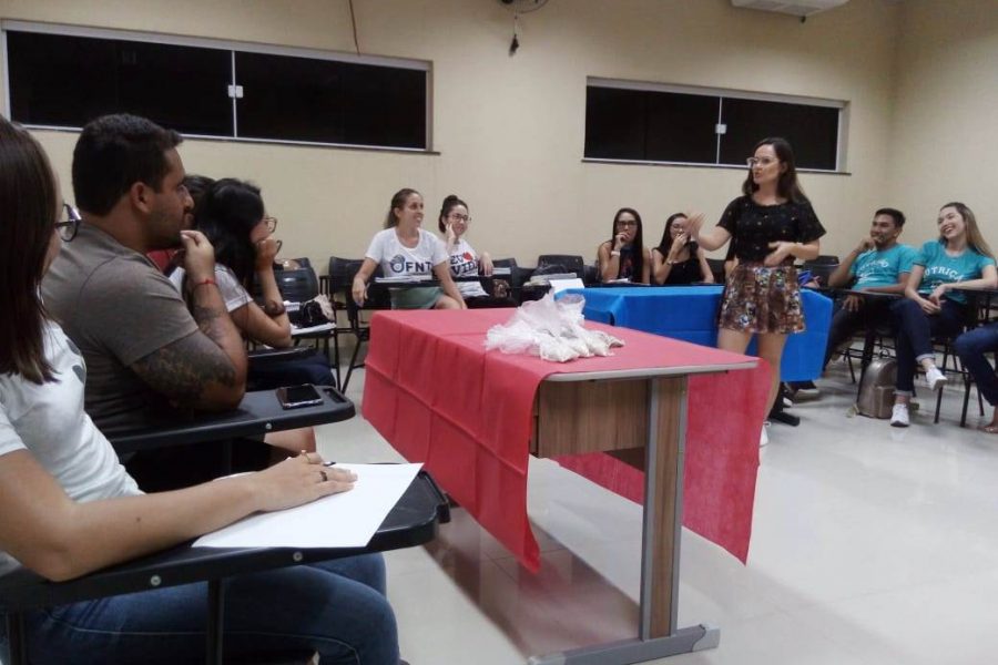 Alunos do Curso de Nutrição - FNTI, realizam juri simulado