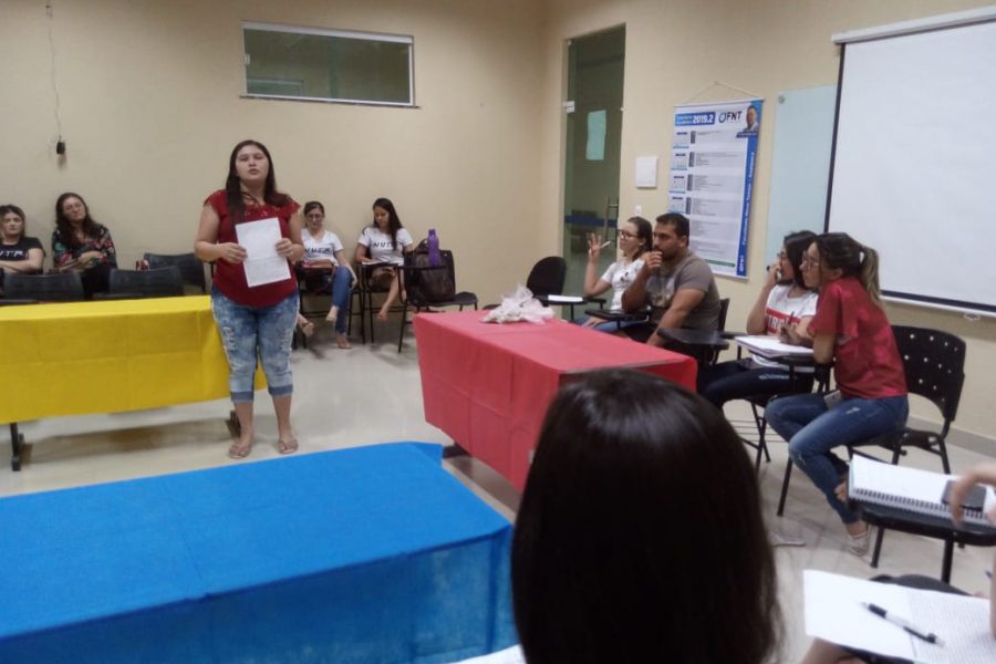 Alunos do Curso de Nutrição - FNTI, realizam juri simulado