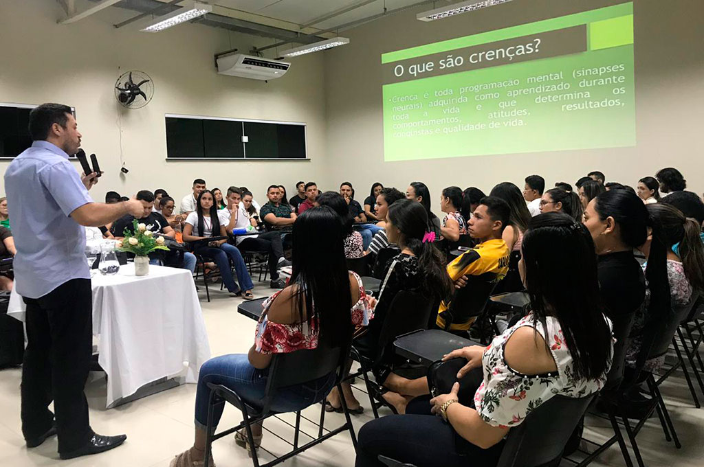 Centro Acadêmico de Enfermagem da FNTI realiza palestra sobre Inteligência Emocional